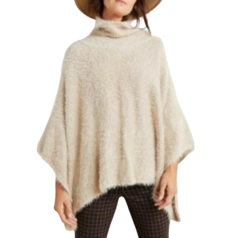 Anthropologie Akemi + Kin Eyelash Fuzzy Beige Metallic Gold Turtleneck Poncho OS